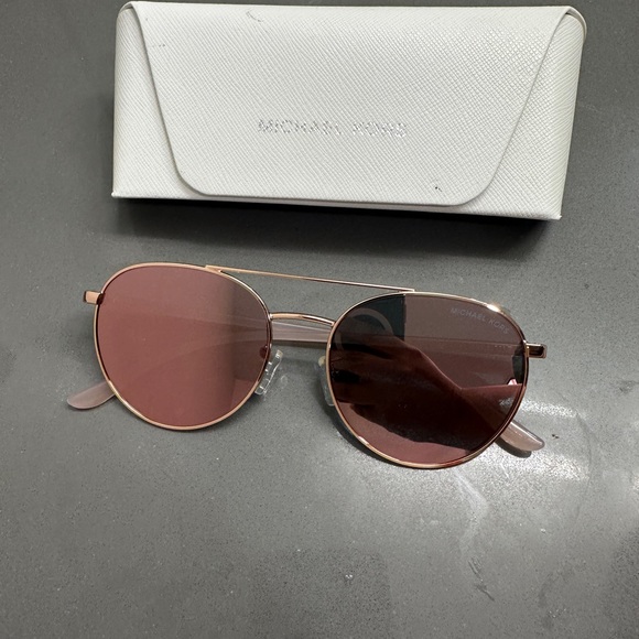 Michael kors reflected sunglasses - Picture 2 of 2